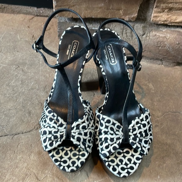 🔥Coach🔥 - Picture 2 of 6